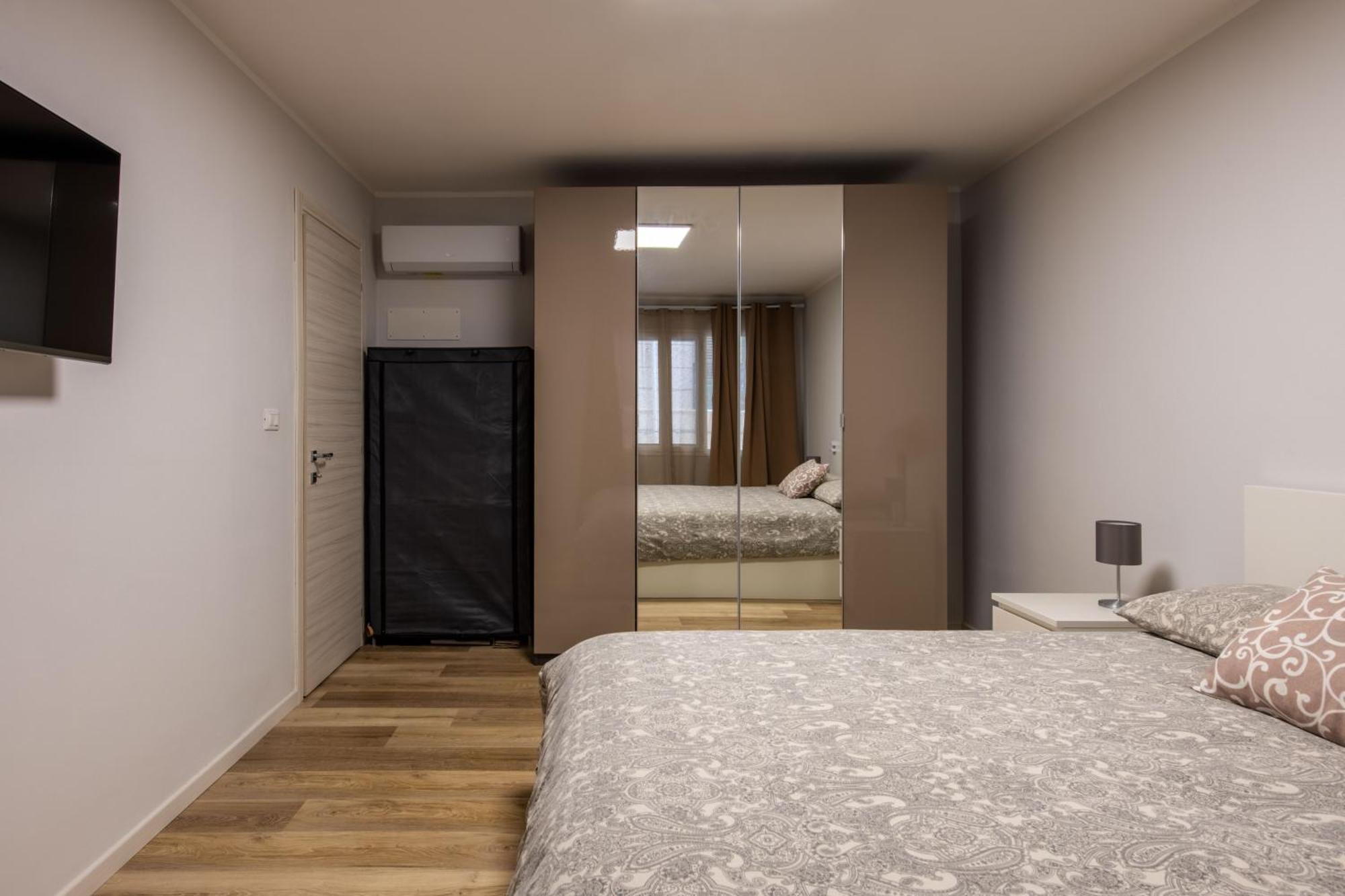 Villareale Flat - Palermo City Center Free Parking Bagian luar foto