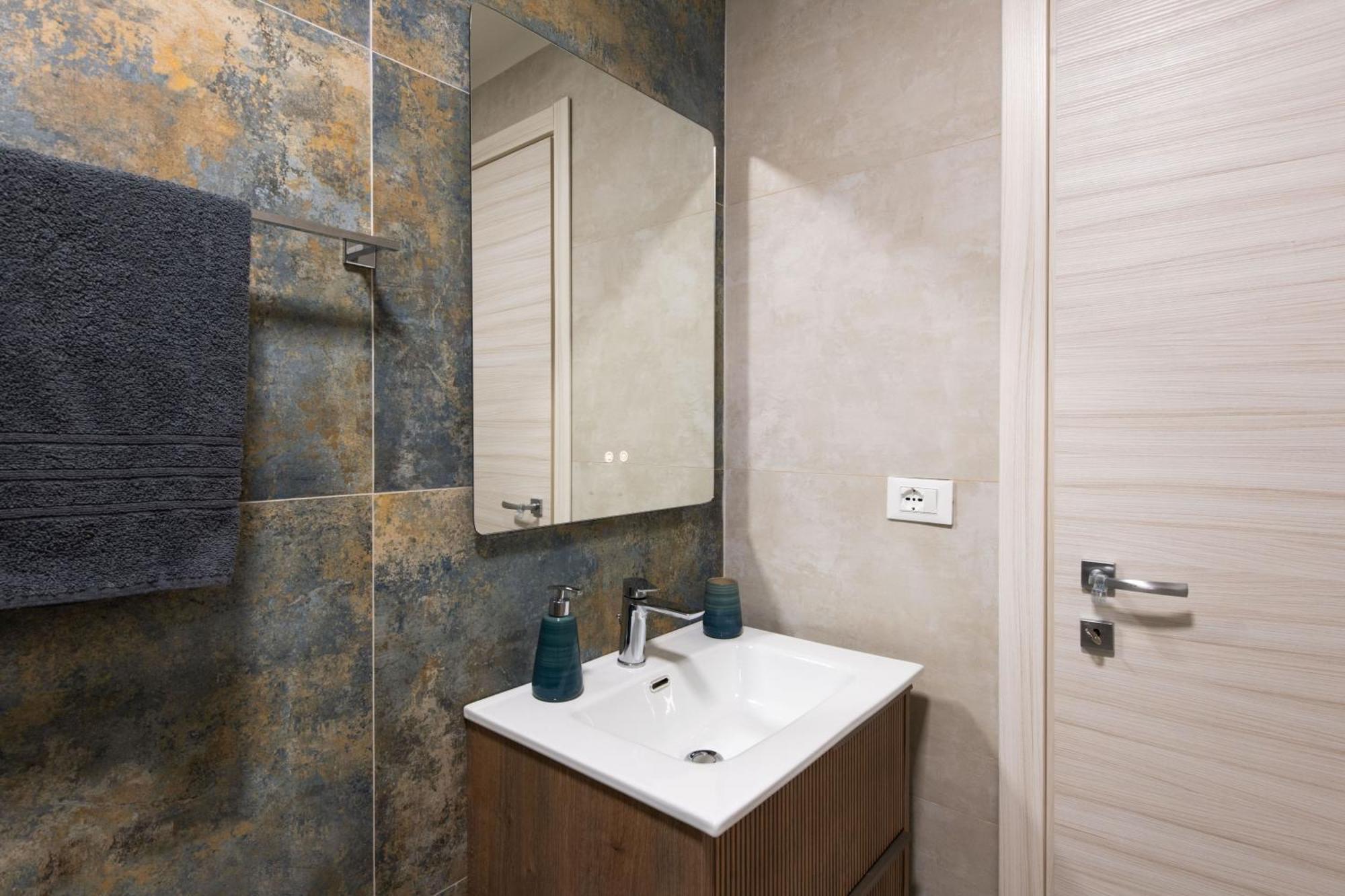 Villareale Flat - Palermo City Center Free Parking Bagian luar foto